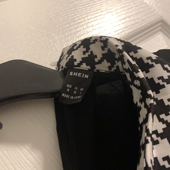 Plaid dress 🖤🤍 - Picture 3 of 3